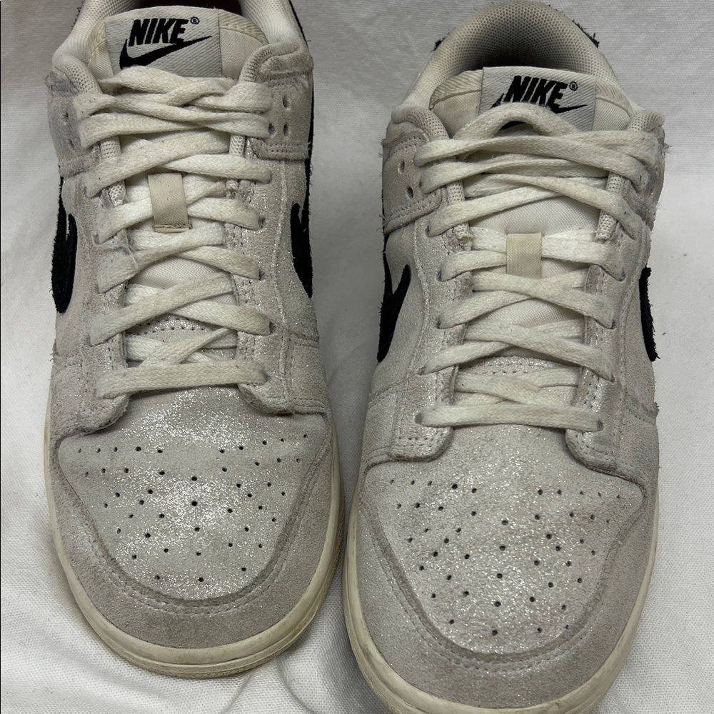 Nike Glitter white and Black Low-Top Sneakers